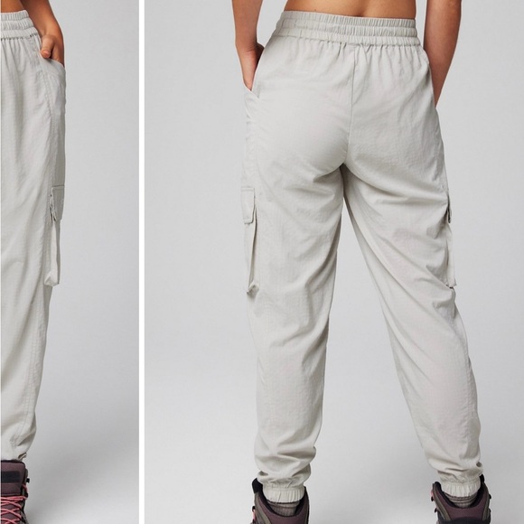Fabletics | Ripstop Cargo Pants - Picture 3 of 10